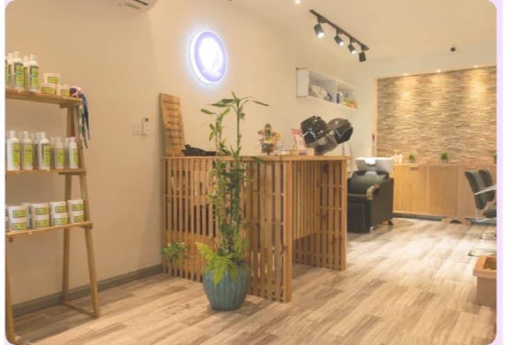 Inside the Curepipe hair salon