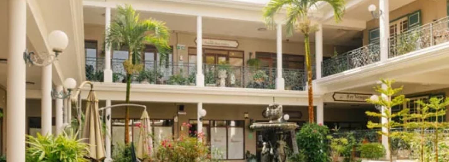 Boutiques & Hair Salon